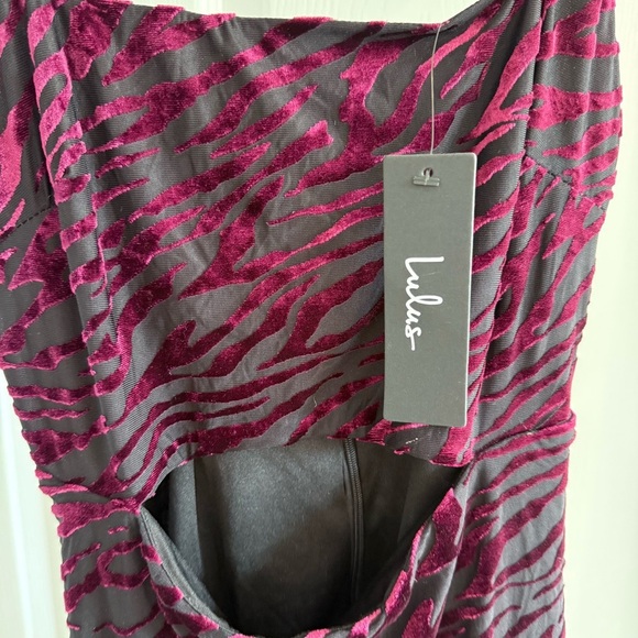 NWT LULUS Fierceness Burgundy Animal Print Velvet Cutout Bodycon Dress XS - Picture 8 of 13